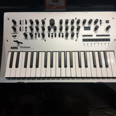 Korg - MINILOGUE